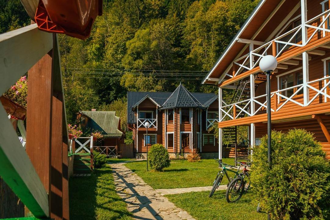 Gorycvit Hotel Verkhniy Yasenov ภายนอก รูปภาพ