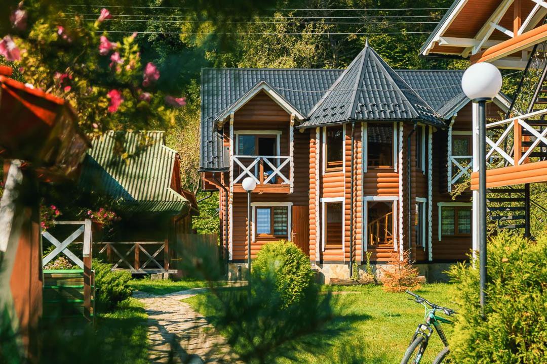 Gorycvit Hotel Verkhniy Yasenov ภายนอก รูปภาพ