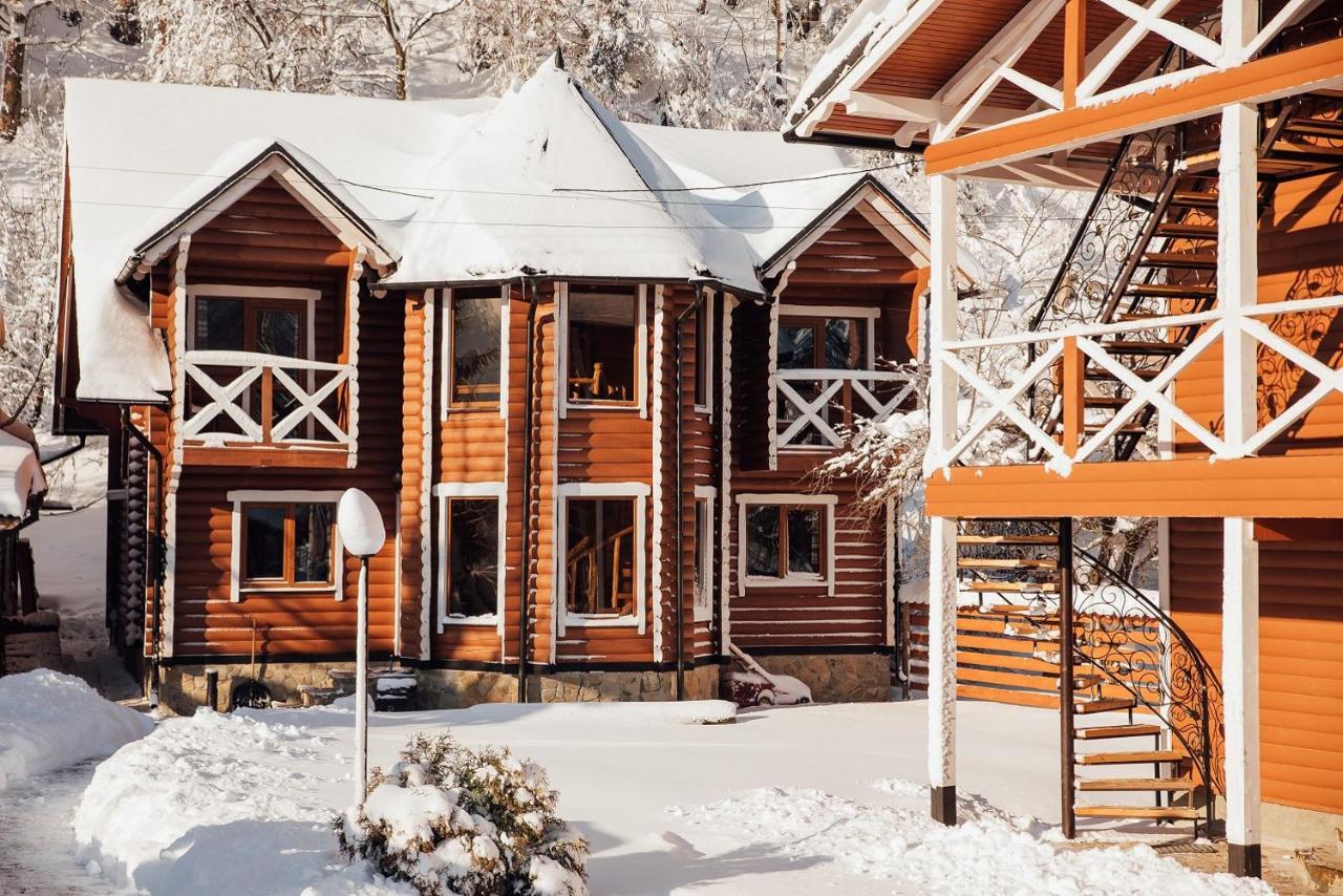 Gorycvit Hotel Verkhniy Yasenov ภายนอก รูปภาพ